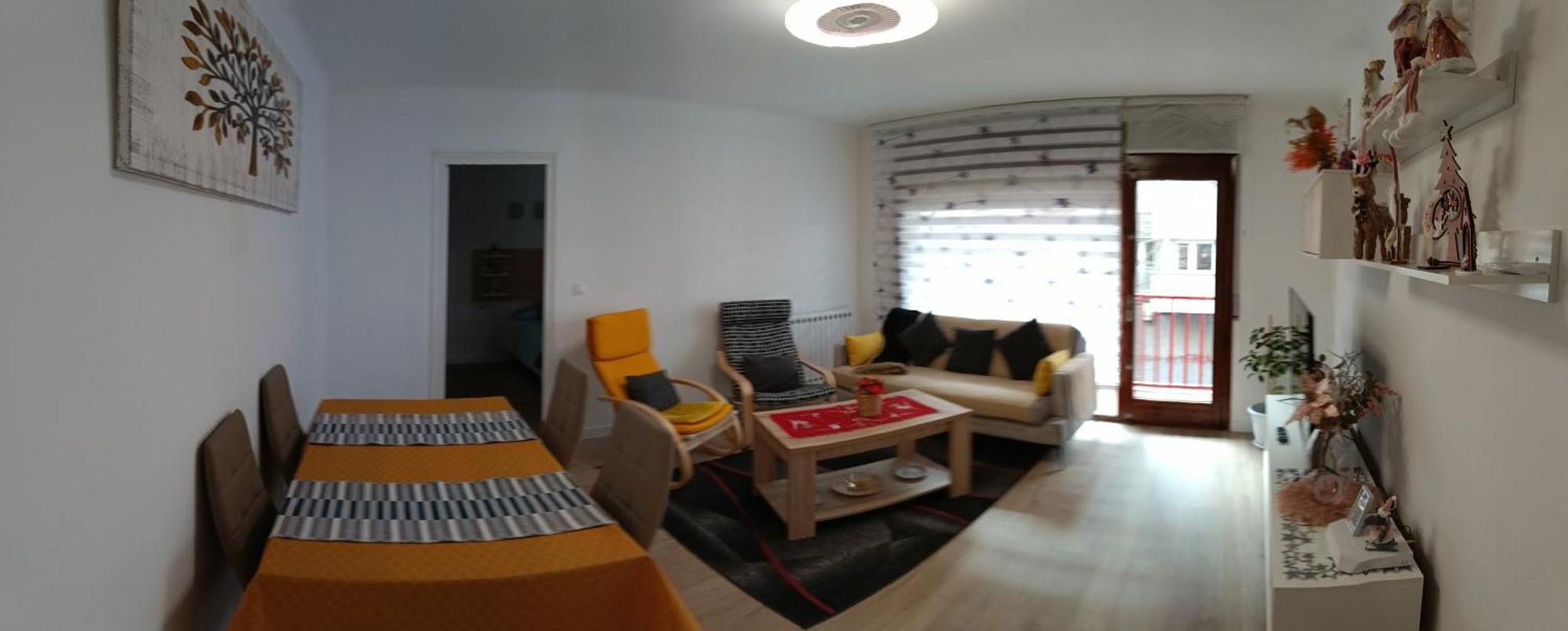 Apartamento Estel Σέου δ' Ουρζέλ Εξωτερικό φωτογραφία