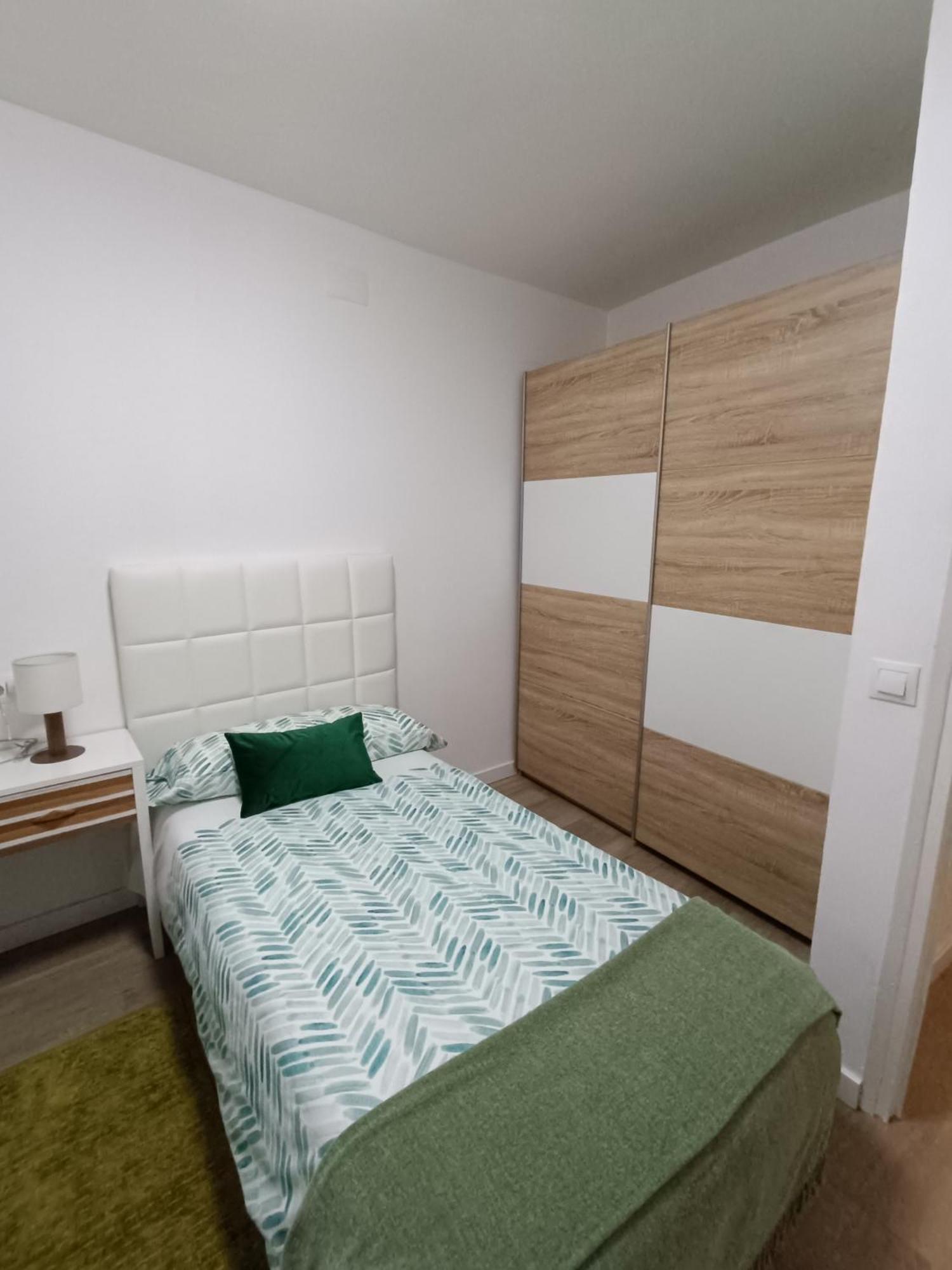 Apartamento Estel Σέου δ' Ουρζέλ Εξωτερικό φωτογραφία